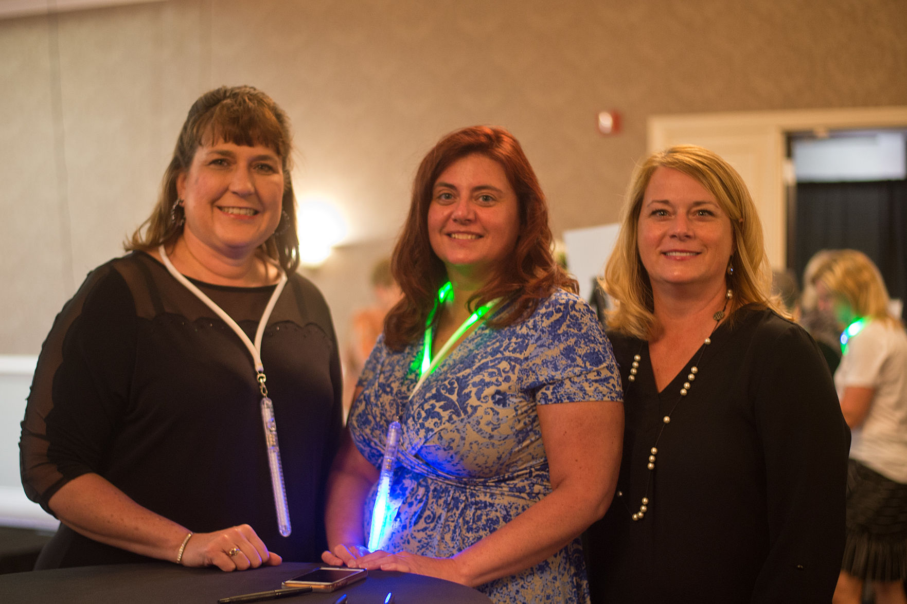 Alison Hampton, Kristen Wilson, Theresa Prosser